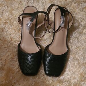Elegant Black Woven Sandals